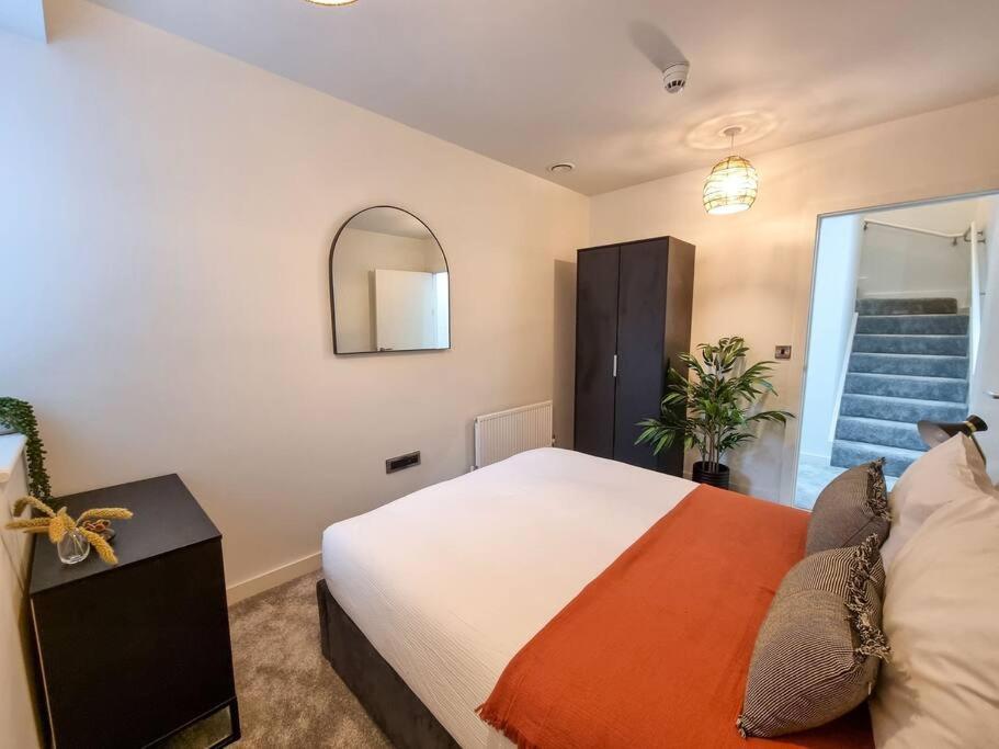 Stunning 4-Bedroom Townhouse With Free Parking Manchester Exteriér fotografie