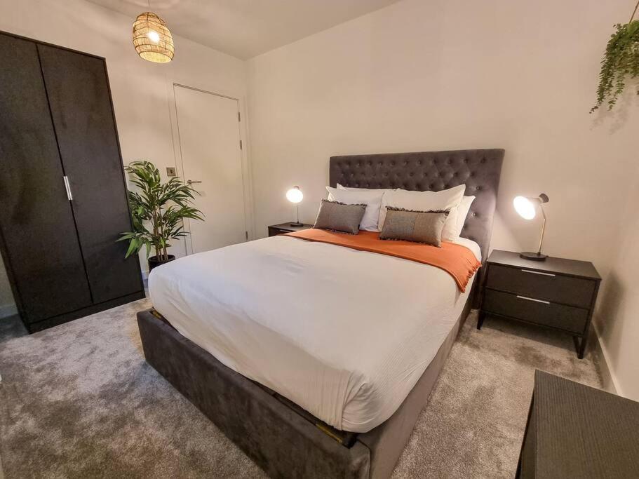 Stunning 4-Bedroom Townhouse With Free Parking Manchester Exteriér fotografie