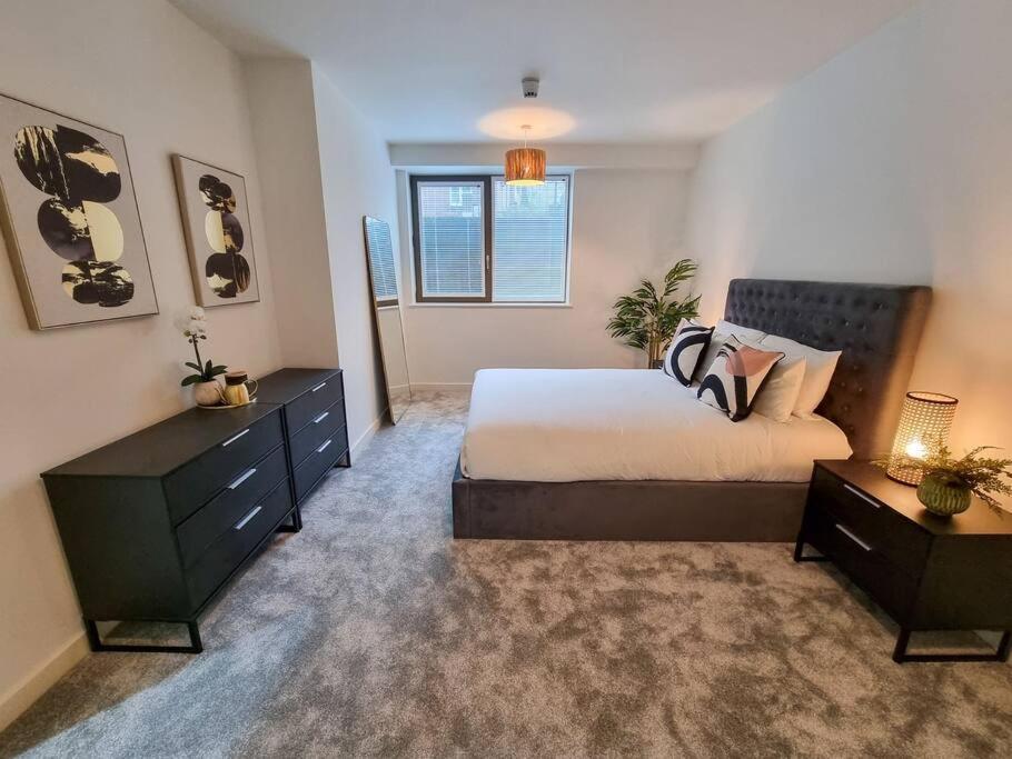 Stunning 4-Bedroom Townhouse With Free Parking Manchester Exteriér fotografie