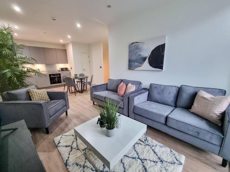 Stunning 4-Bedroom Townhouse With Free Parking Manchester Exteriér fotografie