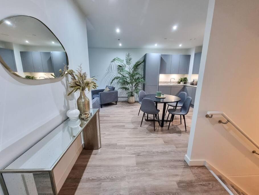 Stunning 4-Bedroom Townhouse With Free Parking Manchester Exteriér fotografie